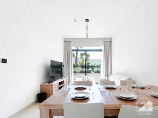 Deluxe 2-Bedroom Apartment - JVC Binghatti Emerald - 7