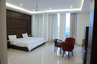 Hotel Veera - - 3