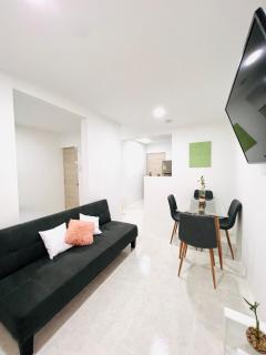 Modern apartment near the beach - 0