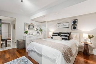 Cozy & Stylish 2br W Hot Tub & Fireplaces - Mississauga - 7