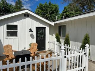 The Cozy Cottage - 9