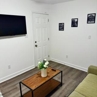New Apartment Walk to Superdome & Near Canal St - 3