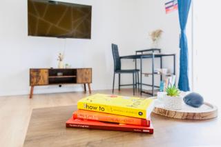 Comfy 3 Bed House by Manchester Airport, Perfect for Groups & Families - 3