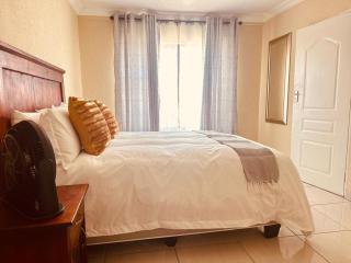 MBT Guesthouses - 9