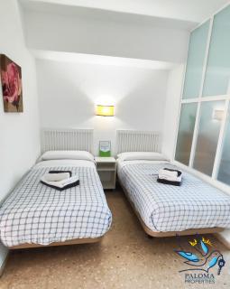 Aloha Playa Apartment with ocean views and pools - 8