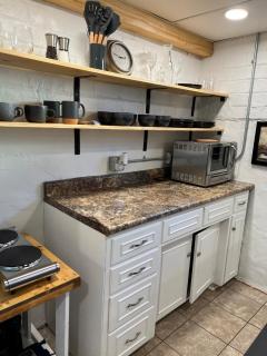 Trendy Craftsman Studio with Firepit and Laundry! - 5