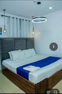 Ontario Suites - 4