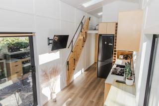 Papamoa Beach Getaway, Cosy Tiny Home with Spa - 7