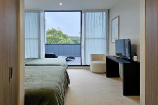 Family-Friendly 3 Levels Architect Home Near Airport Beach Sydney City FREE City Parking & Airport Pickup Available - 3