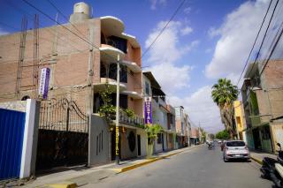 Hostal Luren - Parking - Nazca - 1