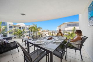 Seaside Serenity - Apartment Ocean Views - Caloundra - 2