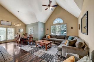 Poconos Paradise Lakeskihikewater Parkkids - 4