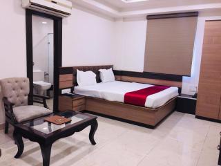 Hotel Gharana Tree - 8