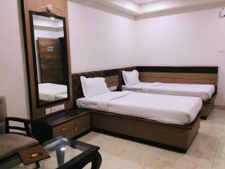 Hotel Gharana Tree - 3