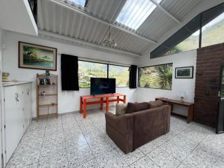 Fantástica Casa junto al río - Baños - 9