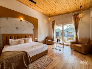 Wonderwood Corbett Resort -1min walk to River with Deep Jungle Trail - 7