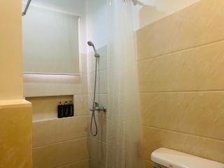 Kayong's Inn - 3