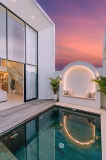 1BR Sunset Villa in Seseh Minutes from the Shore - Munggu - 0