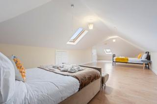Spacious Light filled Apartment - Dartford - 3