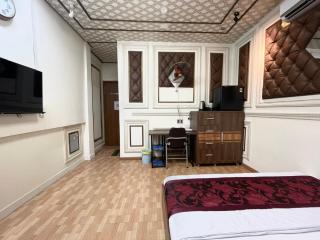 King Hotel BuiVien - Ho Chi Minh - 2