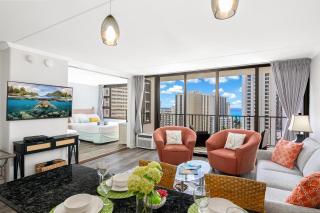 Bright Waikiki 1BR with Stunning Ocean Views - Honolulu - 0