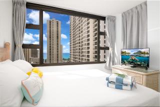 Bright Waikiki 1BR with Stunning Ocean Views - Honolulu - 1