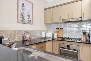 Palm View- 9 Pools BBQ & Gym - Westcourt - 7
