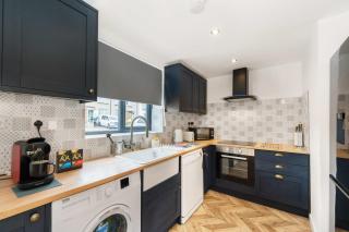 Chic Urban Haven with Double Bed House - Bristol - 9