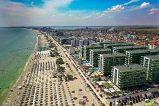 Crystal Bay 10 - Pool and Spa Beach Resort - Mamaia Sat/Năvodari - 1