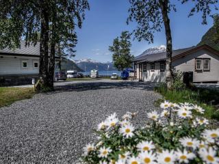 Cabin in Kinsarvik with Mountain view - Kinsarvik - 6