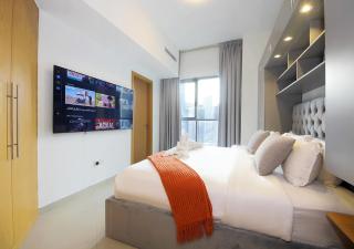 Lux 1BR Apt with BurjKhalifa Views in DowntownDubai - 2