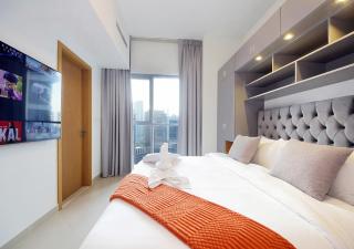 Lux 1BR Apt with BurjKhalifa Views in DowntownDubai - 5