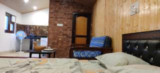 zoz Hazratbal - Srinagar - 7