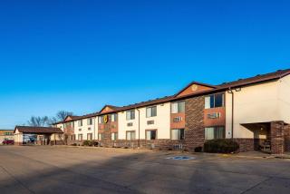Super 8 by Wyndham Oelwein - Oelwein - 8