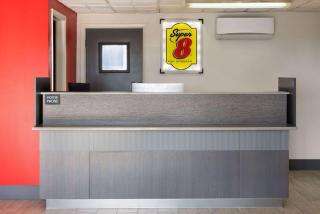 Super 8 by Wyndham Hazleton - Hazleton - 6