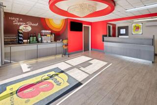 Super 8 by Wyndham Hazleton - Hazleton - 4