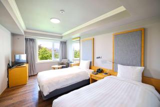 La Vie Dor Hotel and Resort, Trademark Collection by Wyndham - Hwaseong - 9