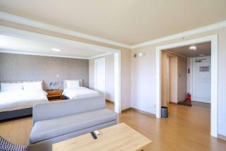 La Vie Dor Hotel and Resort, Trademark Collection by Wyndham - Hwaseong - 2