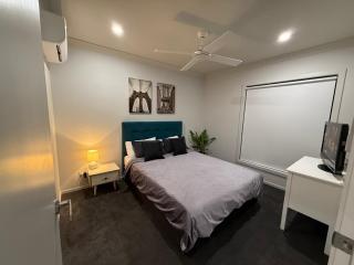 Your Coastal Haven - Brand New Home by the Bay! - Deception Bay - 9