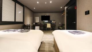 Hotel Parfe - Cheonan - 6