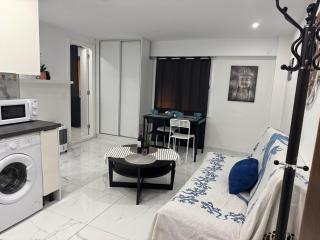 Heart of Los Cristianos Modern Apartment Close to the Sea in Tenerife - Los Cristianos - 9