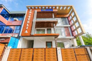 Hotel Crystal - Lucknow - 9