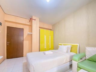 Great Deal Studio at Gateway Ahmad Yani Cicadas Apartment By Travelio - Bandung - 9