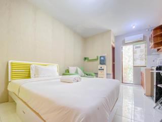 Great Deal Studio at Gateway Ahmad Yani Cicadas Apartment By Travelio - Bandung - 0