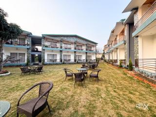 Wonderwood Corbett Resort -1min walk to River with Deep Jungle Trail - 0