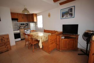 Villa d'angle pour 6 personnes, 3 chambres à l'étage, résidence LES MARINES avec piscine commune, 200m de la mer à Portiragnes plage LRMA65B - Portiragnes - 9