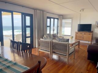 Rus & Roes Beach Home - Buffelsbaai - 9