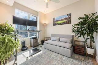 Your Urban Oasis in the Heart of Little Italy - San Diego - 4