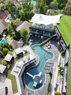 Luxury 3BR Triplex Jacuzzi & Sea View PANDORA RESIDENCES - Strand Nai Harn - 0