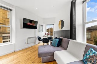 30 percent off! Sophisticated 2 bed in Central Dewsbury - Dewsbury - 4